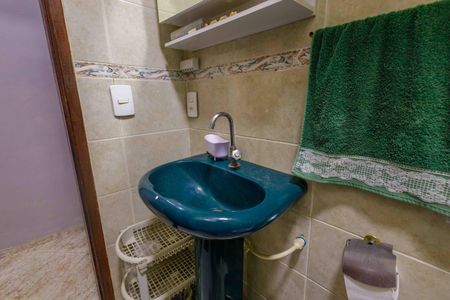 Casa à venda com 80m², 2 quartos e 1 vaga Casa à venda com 80m², 2 quartos e 1 vagaBanheiro