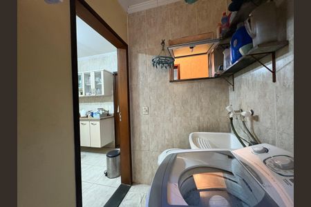 Casa à venda com 75m², 3 quartos e 2 vagas Casa à venda com 75m², 3 quartos e 2 vagasÁrea de Serviço