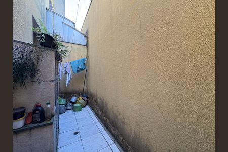 Casa à venda com 75m², 3 quartos e 2 vagas Casa à venda com 75m², 3 quartos e 2 vagasÁrea comum