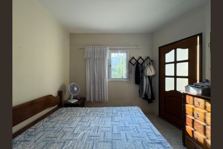 Casa à venda com 75m², 3 quartos e 2 vagas Casa à venda com 75m², 3 quartos e 2 vagasSuite