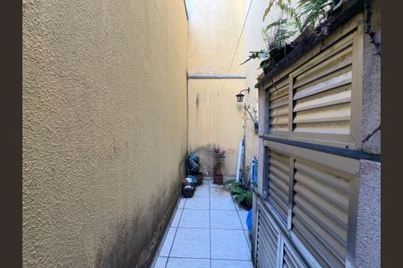 Casa à venda com 75m², 3 quartos e 2 vagas Casa à venda com 75m², 3 quartos e 2 vagasÁrea comum