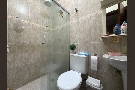 Casa à venda com 75m², 3 quartos e 2 vagas Casa à venda com 75m², 3 quartos e 2 vagasBanheiro Social