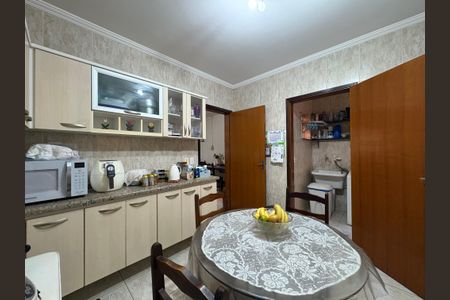 Casa à venda com 75m², 3 quartos e 2 vagas Casa à venda com 75m², 3 quartos e 2 vagasCozinha