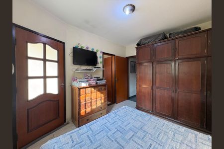 Casa à venda com 75m², 3 quartos e 2 vagas Casa à venda com 75m², 3 quartos e 2 vagasSuite