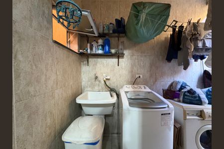 Casa à venda com 75m², 3 quartos e 2 vagas Casa à venda com 75m², 3 quartos e 2 vagasÁrea de Serviço