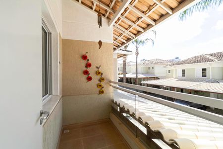 Casa de condomínio à venda com 125m², 4 quartos e 2 vagasVaranda da sala