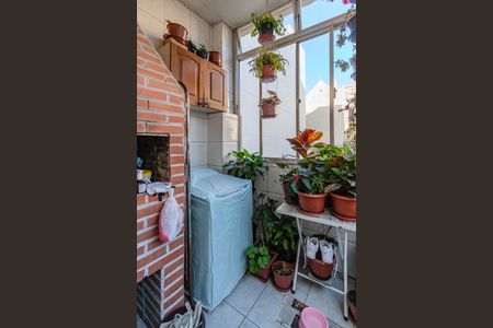 Apartamento à venda com 99m², 2 quartos e sem vagaÁrea de Serviço