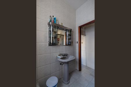 Apartamento à venda com 99m², 2 quartos e sem vagaBanheiro