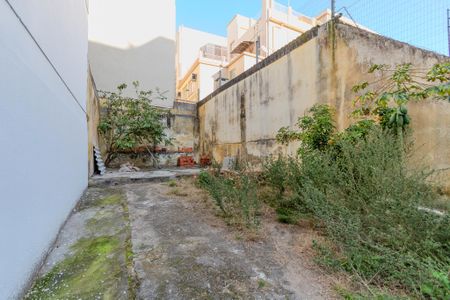 Apartamento à venda com 99m², 2 quartos e sem vagaÁrea comum