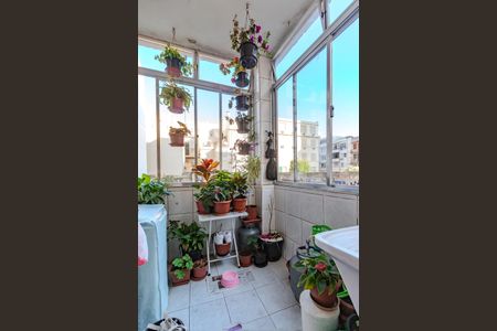 Apartamento à venda com 99m², 2 quartos e sem vagaÁrea de Serviço