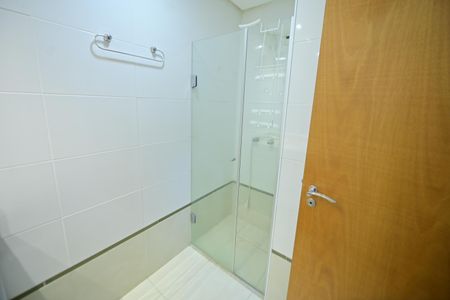 Apartamento para alugar com 74m², 2 quartos e 2 vagas Apartamento para alugar com 74m², 2 quartos e 2 vagasBanheiro Social
