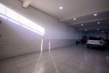 Casa para alugar com 350m², 2 quartos e 6 vagasGaragem/Área de Lazer