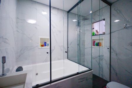 Casa para alugar com 350m², 2 quartos e 6 vagasBanheiro da Suíte