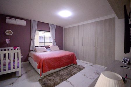 Casa para alugar com 350m², 2 quartos e 6 vagasSuíte