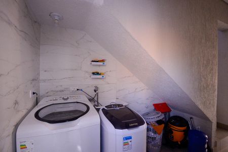 Casa para alugar com 350m², 2 quartos e 6 vagasÁrea de Serviço