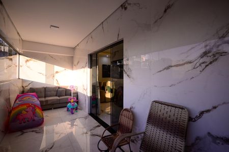 Casa para alugar com 350m², 2 quartos e 6 vagasSala - Varanda