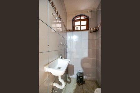 Apartamento à venda com 114m², 3 quartos e sem vaga Apartamento à venda com 114m², 3 quartos e sem vagaBanheiro de serviço