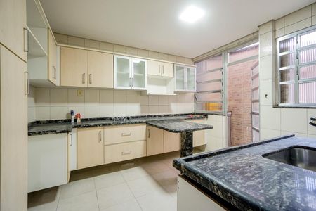 Apartamento à venda com 114m², 3 quartos e sem vaga Apartamento à venda com 114m², 3 quartos e sem vagaCozinha