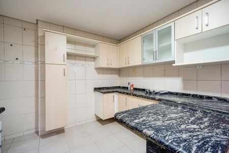 Apartamento à venda com 114m², 3 quartos e sem vaga Apartamento à venda com 114m², 3 quartos e sem vagaCozinha