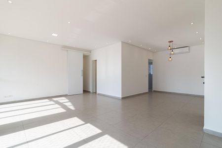 Apartamento para alugar com 180m², 4 quartos e 3 vagas Apartamento para alugar com 180m², 4 quartos e 3 vagasSala