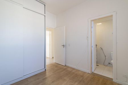 Apartamento para alugar com 180m², 4 quartos e 3 vagas Apartamento para alugar com 180m², 4 quartos e 3 vagasSuíte 2