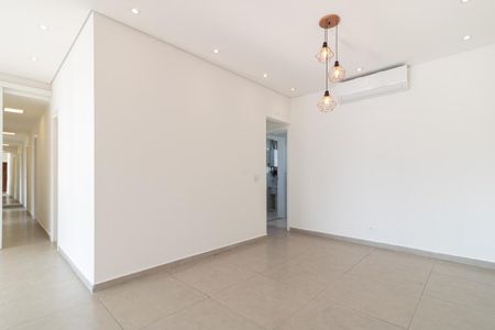 Apartamento para alugar com 180m², 4 quartos e 3 vagas Apartamento para alugar com 180m², 4 quartos e 3 vagasSala de Jantar