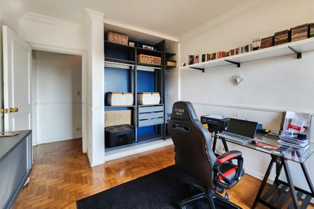 Apartamento à venda com 209m², 3 quartos e 1 vagaQuarto 1