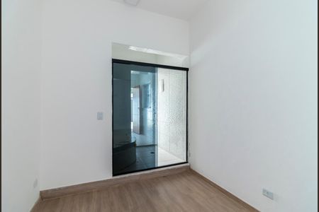 Casa para alugar com 120m², 4 quartos e 2 vagasSuíte 2 - Closet