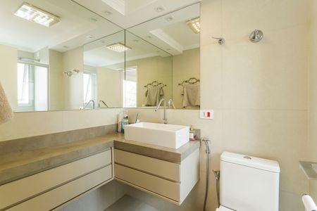 Apartamento à venda com 72m², 2 quartos e sem vaga Apartamento à venda com 72m², 2 quartos e sem vagaBanheiro da Suíte 2