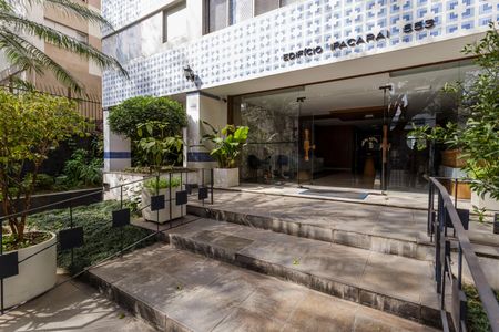 Apartamento à venda com 72m², 2 quartos e sem vaga Apartamento à venda com 72m², 2 quartos e sem vagaFachada