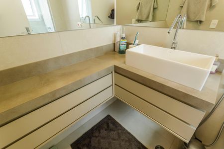 Apartamento à venda com 72m², 2 quartos e sem vaga Apartamento à venda com 72m², 2 quartos e sem vagaBanheiro da Suíte 2