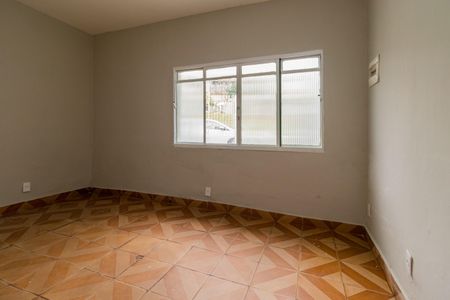 Casa à venda com 250m², 2 quartos e 1 vagaSala