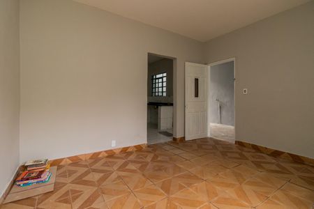 Casa à venda com 250m², 2 quartos e 1 vagaSala