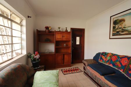 Casa à venda com 280m², 6 quartos e 3 vagasSala