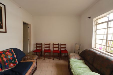 Casa à venda com 280m², 6 quartos e 3 vagasSala