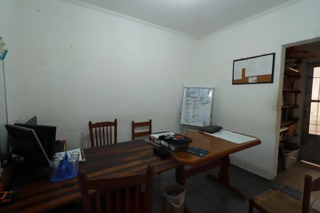 Casa à venda com 280m², 6 quartos e 3 vagasEscritorio