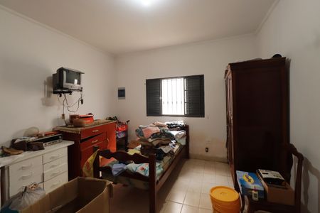 Casa à venda com 280m², 6 quartos e 3 vagasQuarto 2