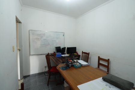 Casa à venda com 280m², 6 quartos e 3 vagasEscritorio