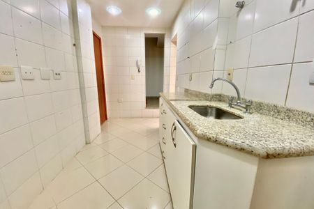 Apartamento para alugar com 85m², 3 quartos e sem vagaCozinha