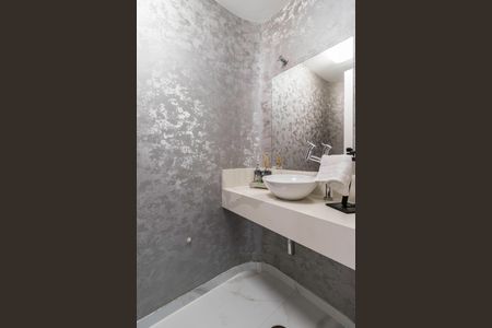 Apartamento à venda com 250m², 5 quartos e 3 vagasLavabo