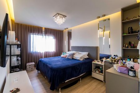 Apartamento à venda com 250m², 5 quartos e 3 vagasSuíte 1