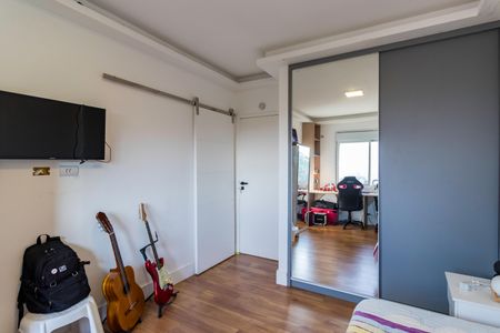 Apartamento à venda com 250m², 5 quartos e 3 vagasSuíte 2