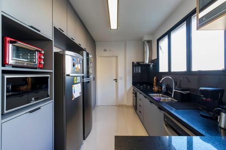 Apartamento à venda com 250m², 5 quartos e 3 vagasCozinha