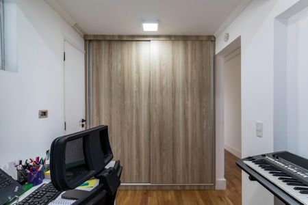 Apartamento à venda com 250m², 5 quartos e 3 vagasQuarto 1