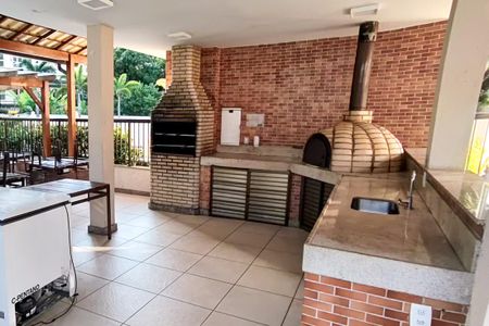 Apartamento à venda com 170m², 3 quartos e 2 vagas Apartamento à venda com 170m², 3 quartos e 2 vagasÁrea comum - Churrasqueira