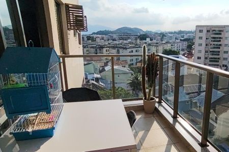 Apartamento à venda com 170m², 3 quartos e 2 vagas Apartamento à venda com 170m², 3 quartos e 2 vagasVaranda da Sala