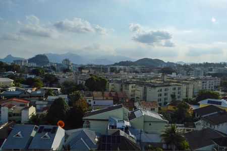 Apartamento à venda com 170m², 3 quartos e 2 vagas Apartamento à venda com 170m², 3 quartos e 2 vagasVista do Terraço