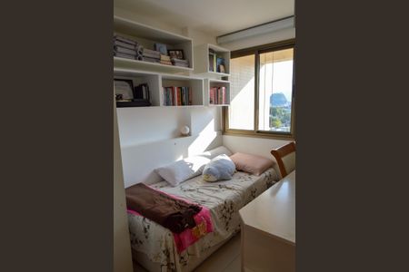 Apartamento à venda com 170m², 3 quartos e 2 vagas Apartamento à venda com 170m², 3 quartos e 2 vagasQuarto 2