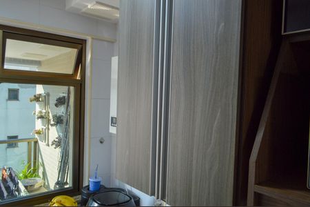 Apartamento à venda com 170m², 3 quartos e 2 vagas Apartamento à venda com 170m², 3 quartos e 2 vagasÁrea de Serviço