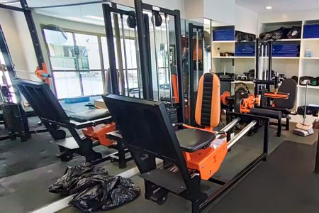 Apartamento à venda com 170m², 3 quartos e 2 vagas Apartamento à venda com 170m², 3 quartos e 2 vagasÁrea comum - Academia